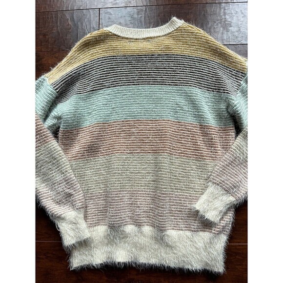 On Blue Colorful Casual Eyelet Pull Over Sweater Womens READ BELOW - Picture 5 of 5